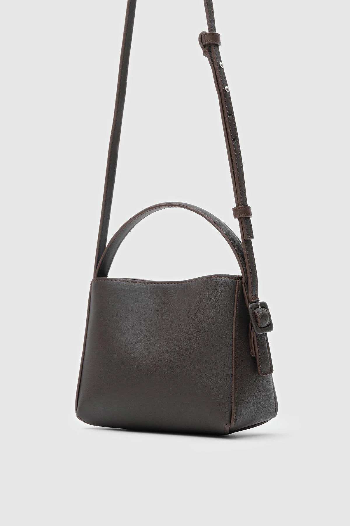 Chic Brown Crossbody Bag